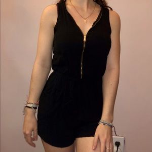 Rue 21 Black and gold romper with pockets